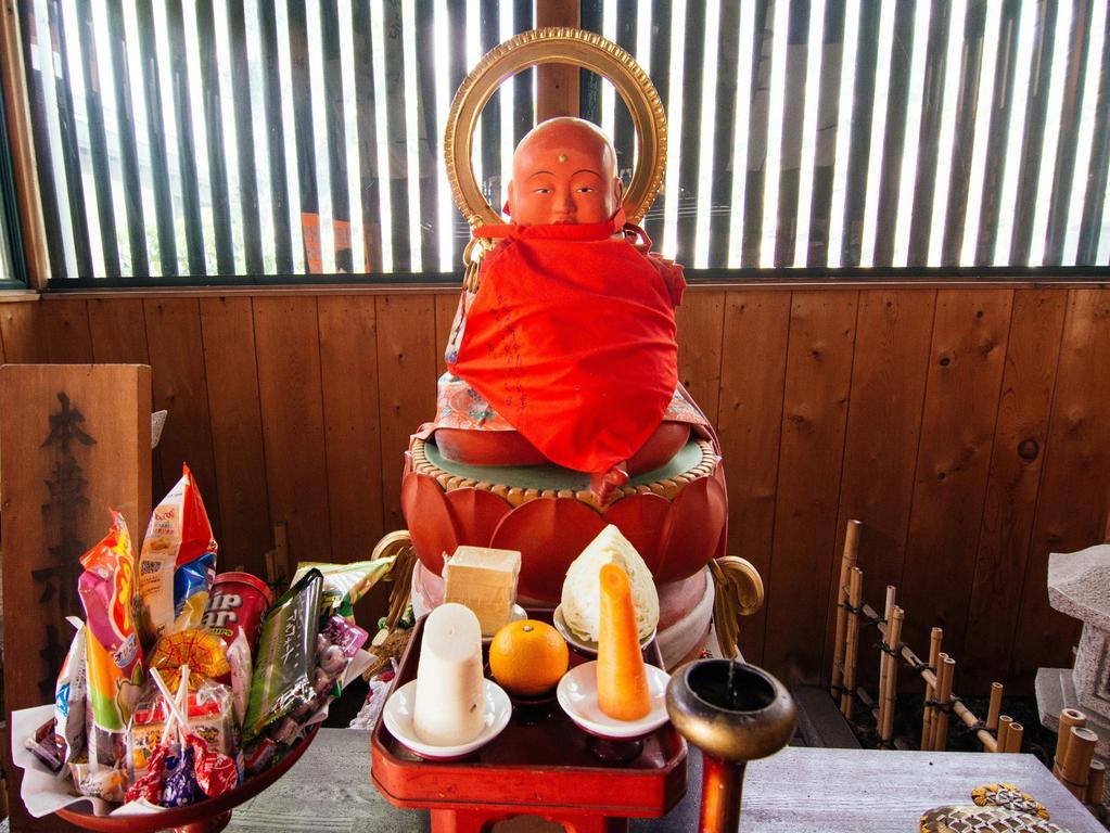 Отель Koyasan Shukubo Jokiin Экстерьер фото