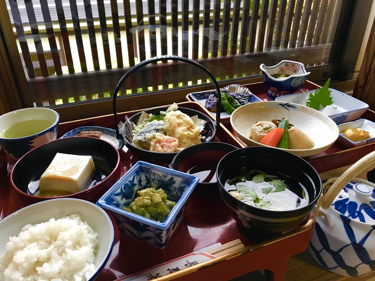 Отель Koyasan Shukubo Jokiin Экстерьер фото
